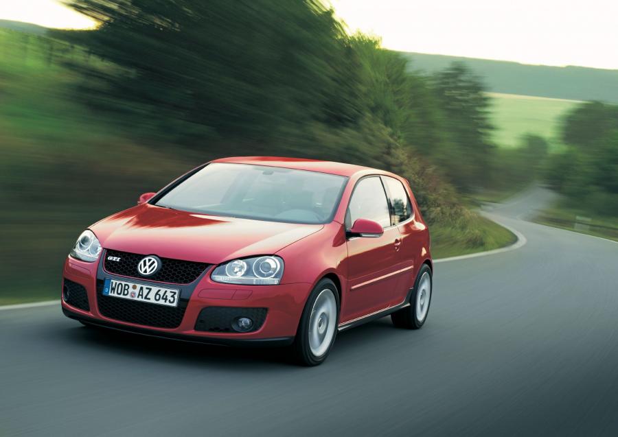  Volkswagen Golf GTi 2005 года  (фото 21 из 135)